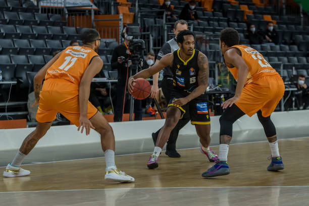 青春的游戏 青春的游戏